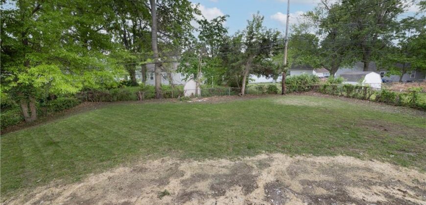 1401 67th Place, Kansas City, MO 64118