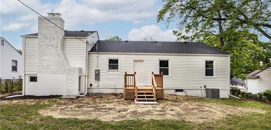 1401 67th Place, Kansas City, MO 64118