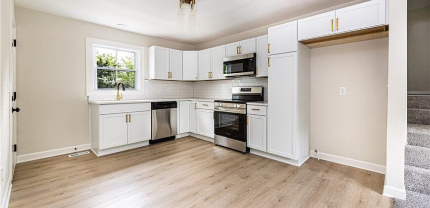 1401 67th Place, Kansas City, MO 64118