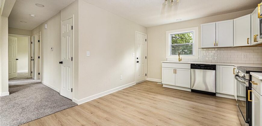 1401 67th Place, Kansas City, MO 64118