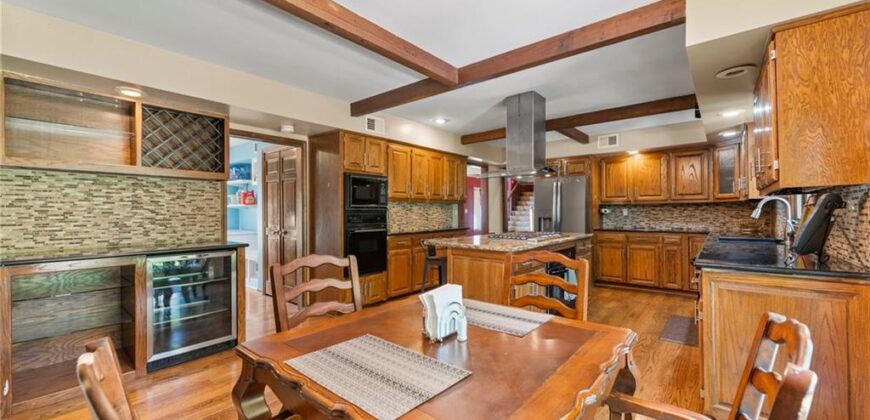 616 NW 42nd Terrace, Kansas City, MO 64116