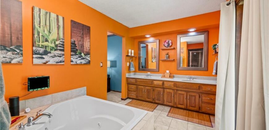 616 NW 42nd Terrace, Kansas City, MO 64116