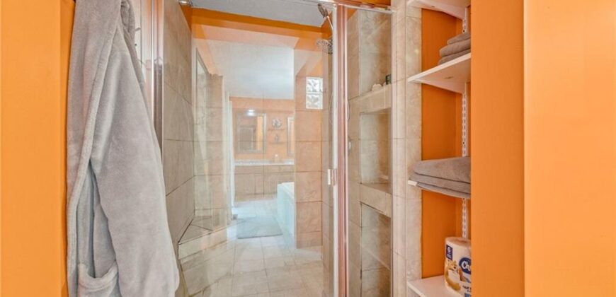 616 NW 42nd Terrace, Kansas City, MO 64116