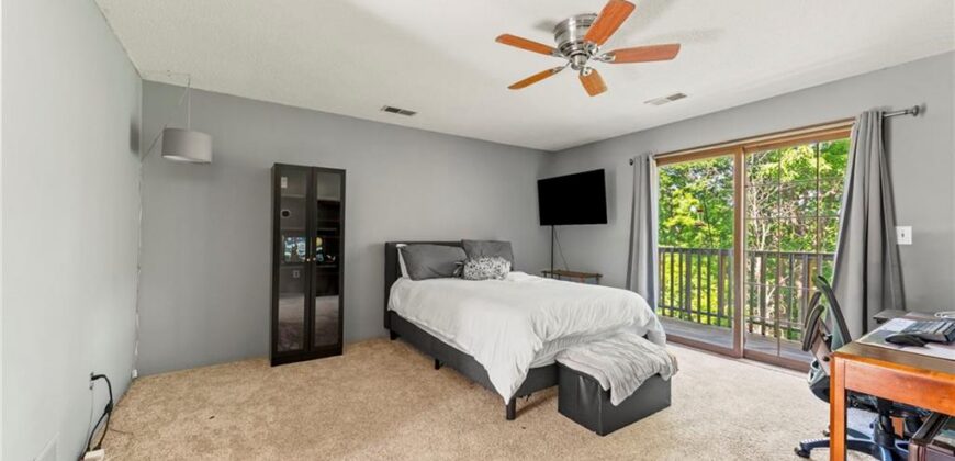 616 NW 42nd Terrace, Kansas City, MO 64116