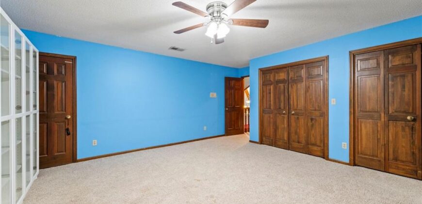616 NW 42nd Terrace, Kansas City, MO 64116