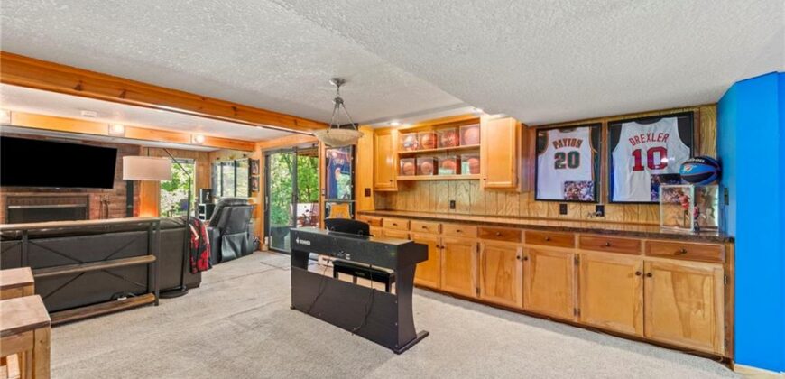 616 NW 42nd Terrace, Kansas City, MO 64116