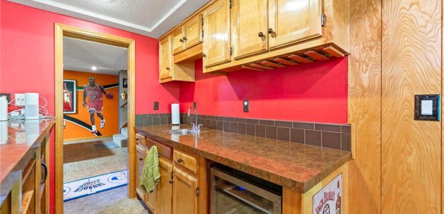 616 NW 42nd Terrace, Kansas City, MO 64116