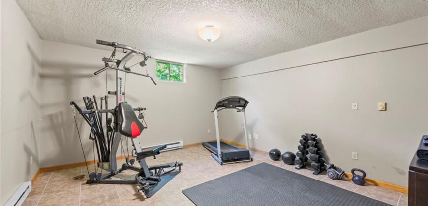 616 NW 42nd Terrace, Kansas City, MO 64116