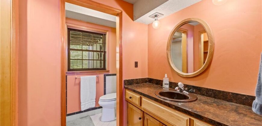 616 NW 42nd Terrace, Kansas City, MO 64116
