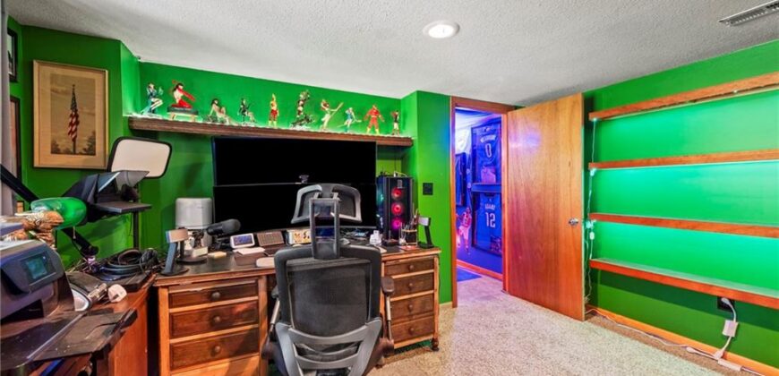 616 NW 42nd Terrace, Kansas City, MO 64116