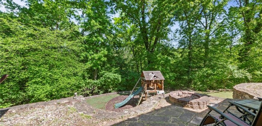 616 NW 42nd Terrace, Kansas City, MO 64116
