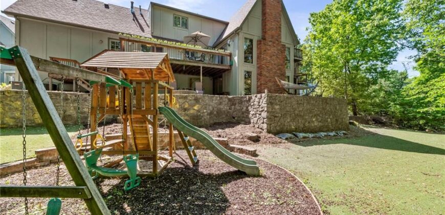 616 NW 42nd Terrace, Kansas City, MO 64116