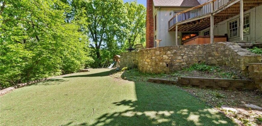616 NW 42nd Terrace, Kansas City, MO 64116
