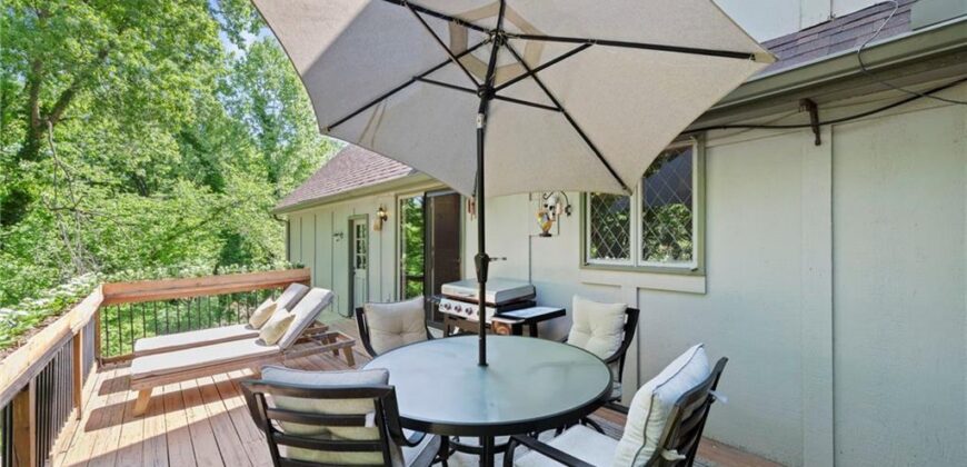 616 NW 42nd Terrace, Kansas City, MO 64116