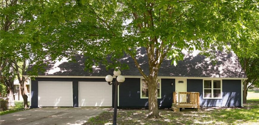 406 E 11th Street, Kearney, MO 64060