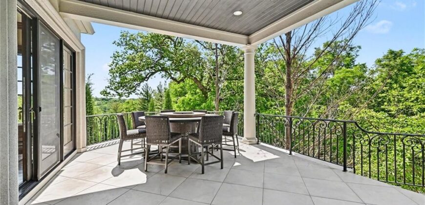 6924 Watson’s Country Lane, Parkville, MO 64152