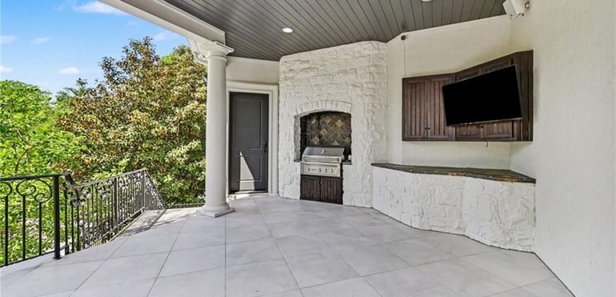 6924 Watson’s Country Lane, Parkville, MO 64152