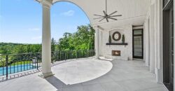 6924 Watson’s Country Lane, Parkville, MO 64152
