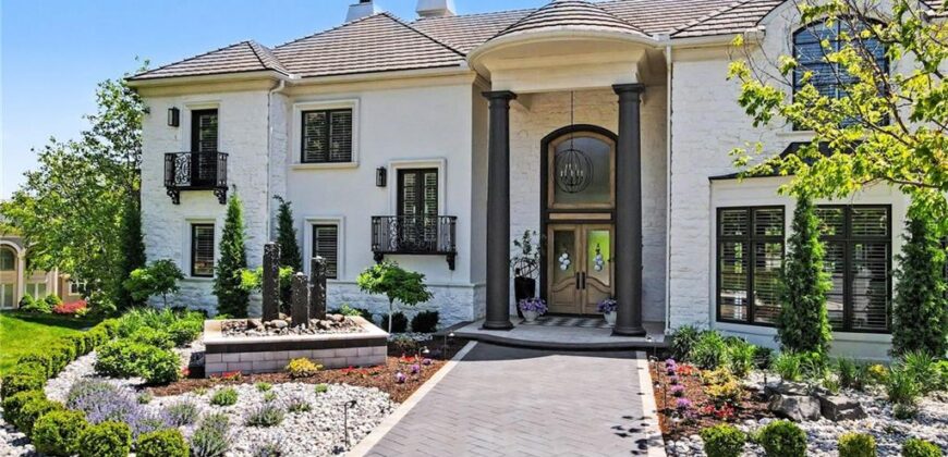 6924 Watson’s Country Lane, Parkville, MO 64152