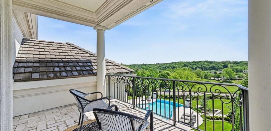 6924 Watson’s Country Lane, Parkville, MO 64152