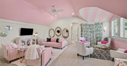6924 Watson’s Country Lane, Parkville, MO 64152