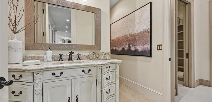 6924 Watson’s Country Lane, Parkville, MO 64152