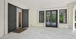 6924 Watson’s Country Lane, Parkville, MO 64152