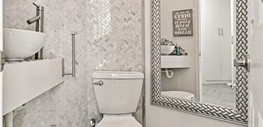 6924 Watson’s Country Lane, Parkville, MO 64152