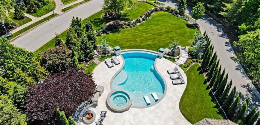 6924 Watson’s Country Lane, Parkville, MO 64152