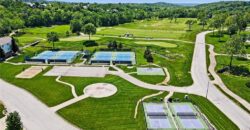 6924 Watson’s Country Lane, Parkville, MO 64152