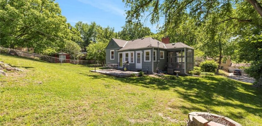 614 NE Woodlawn Street, Kansas City, MO 64116