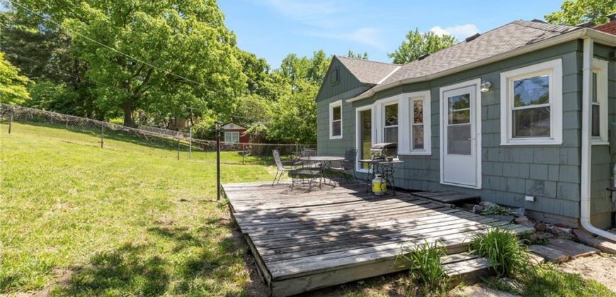 614 NE Woodlawn Street, Kansas City, MO 64116