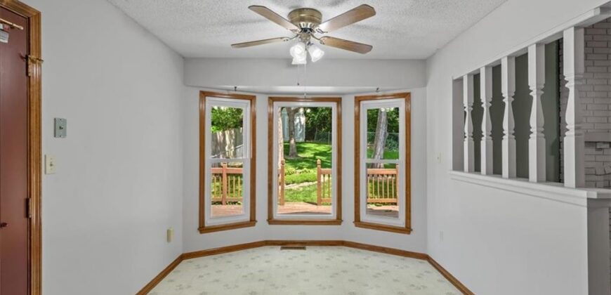 725 Laurel Avenue, Liberty, MO 64068