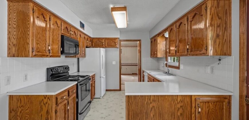 725 Laurel Avenue, Liberty, MO 64068