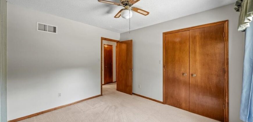 725 Laurel Avenue, Liberty, MO 64068