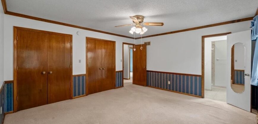725 Laurel Avenue, Liberty, MO 64068