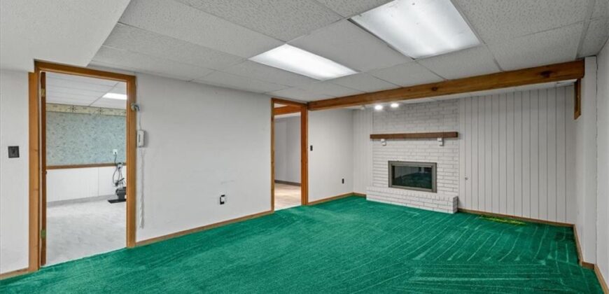 725 Laurel Avenue, Liberty, MO 64068