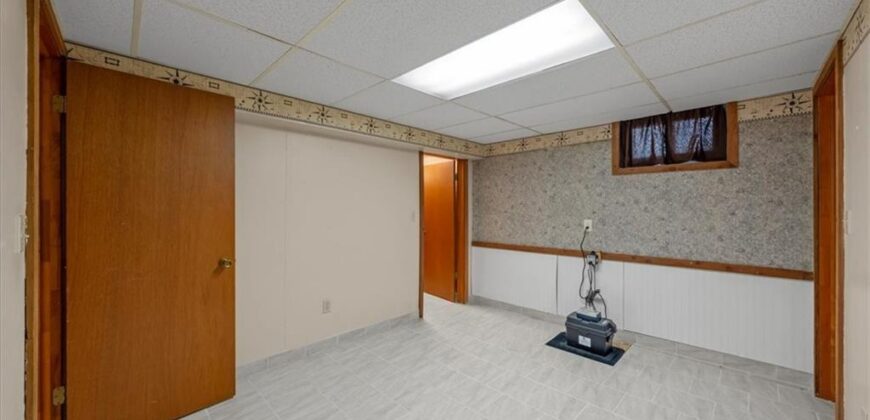 725 Laurel Avenue, Liberty, MO 64068