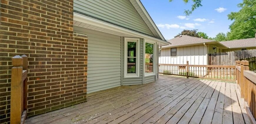 725 Laurel Avenue, Liberty, MO 64068