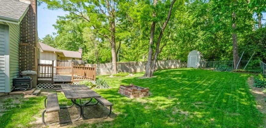 725 Laurel Avenue, Liberty, MO 64068