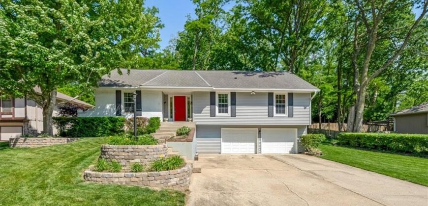 725 Laurel Avenue, Liberty, MO 64068