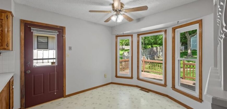 725 Laurel Avenue, Liberty, MO 64068