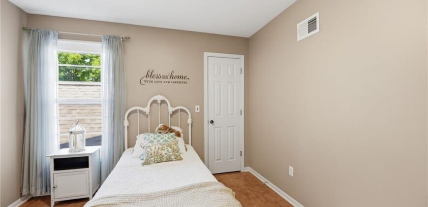 7638 N Pomona Avenue, Kansas City, MO 64152