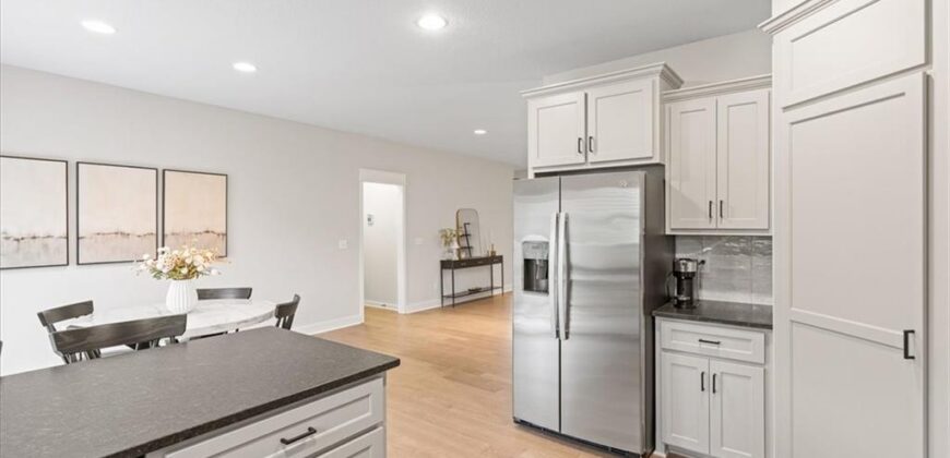 6745 Prairie Lane, Parkville, MO 64152