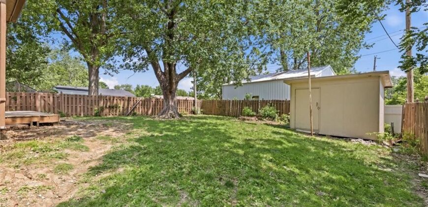 5905 N Denver Avenue, Kansas City, MO 64119