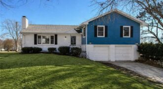 14655 Gale Road, Smithville, MO 64089
