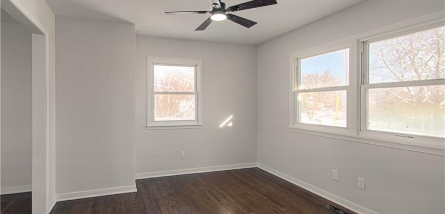 14655 Gale Road, Smithville, MO 64089