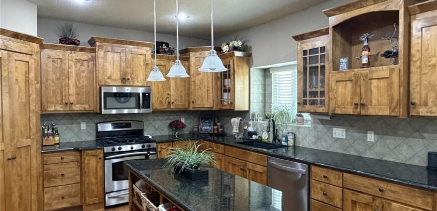 7822 Hull Avenue, Kansas City, MO 64151