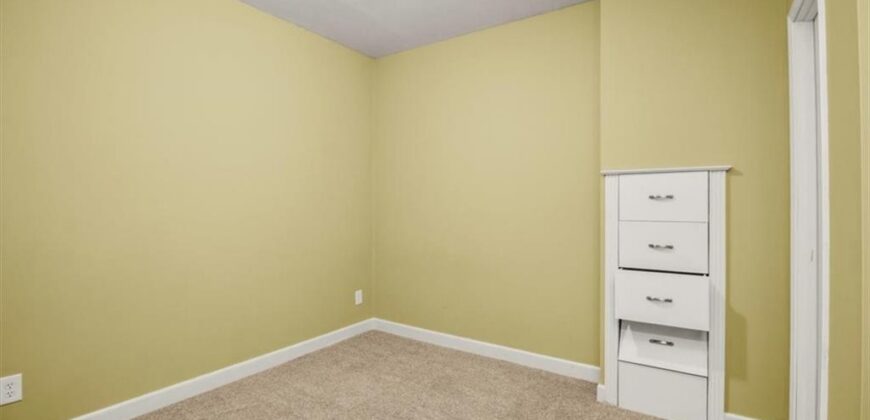 1131 Crimson Lane, Liberty, MO 64068
