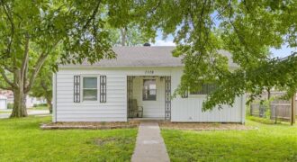 1115 NE 43rd Terrace, Kansas City, MO 64116
